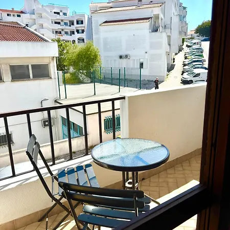 - 2 Bedrooms * Αλμπουφέιρα